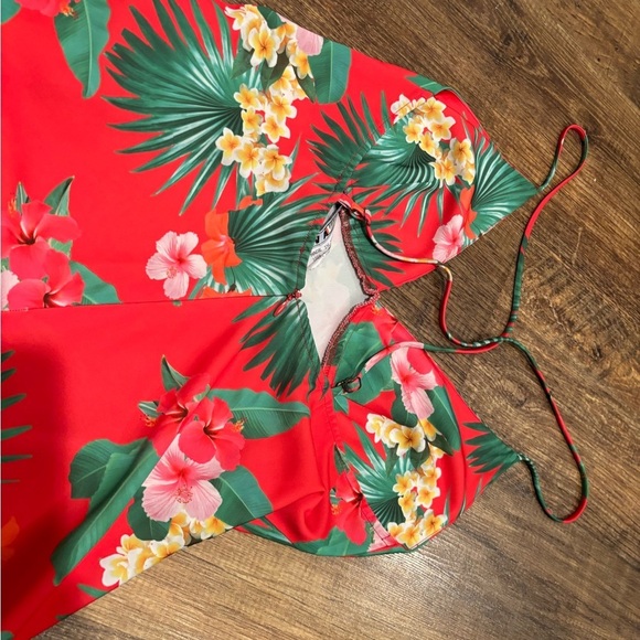 Floral Maxi - Red and Green tropical vacation size 4 maxi long wedding guest - Picture 11 of 14